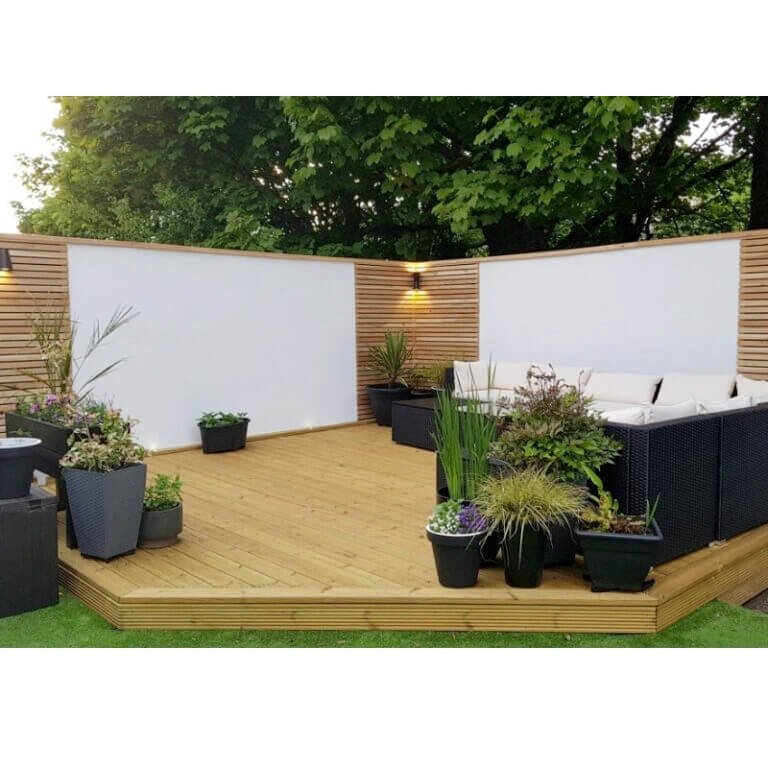See how our range of Larch fence panels have helped transform this old and dated garden into a modern haven.